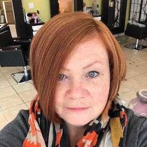 Meet your Posher, Christine